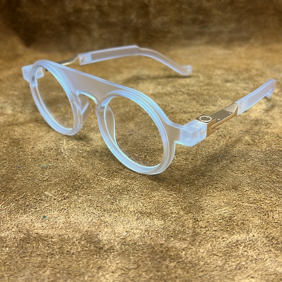 Clear Lens Non-Prescription Glasses - Picture 2 of 8